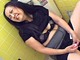 五十路・六十路お婆ちゃんのふしだらな昼下がり〜もんぺ近親相姦風呂ふんどし痴漢電車生中出し〜　サンプル画像05